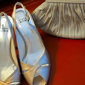 Perfect set! Stuart Weitzman slingback and matching Rodo clutch